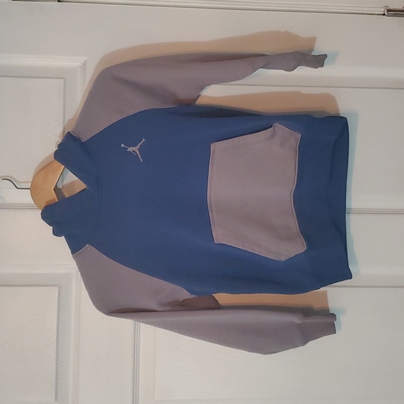 Jordan Other - little Boys Medium AIR Jordan hoddie